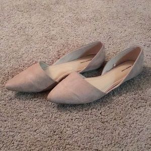 Pale Pinkish Beige Pointed Flat Shoe